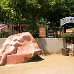 Szálloda Logis - Restaurant La Marbrerie Caunes-Minervois