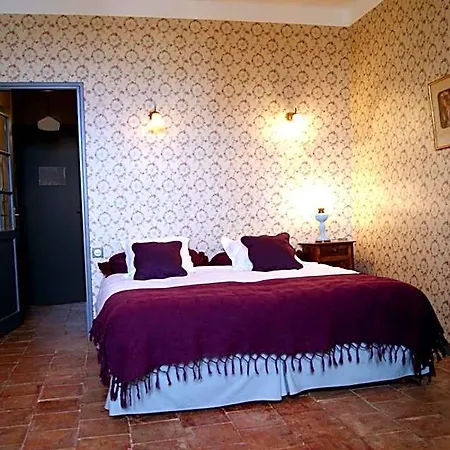 Hotel Logis - Restaurant La Marbrerie 3*