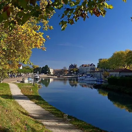 Logis Hotel - Restaurant La Marbrerie 3*