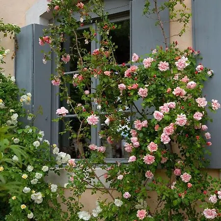 Hotel Logis - Restaurant La Marbrerie 3*