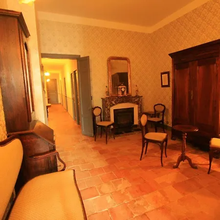 Ξενοδοχείο Logis - Restaurant La Marbrerie Caunes-Minervois