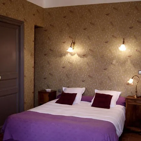 Hotell Logis Hotel - Restaurant La Marbrerie 3*