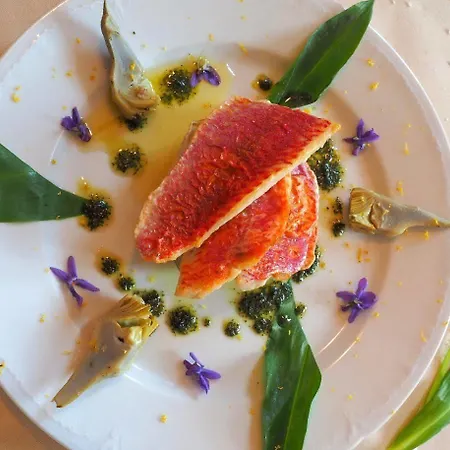 Logis Hotel - Restaurant La Marbrerie Hotell 3*