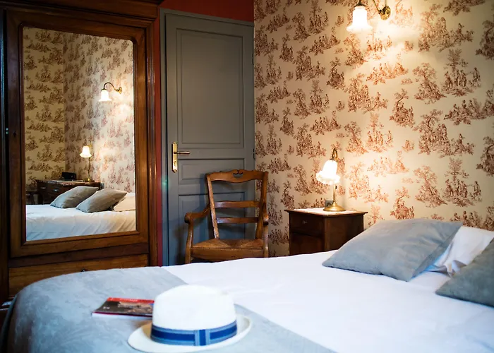 Logis Hotel - Restaurant La Marbrerie Hotell 3*